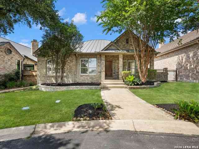 Homes For Sale - 5 Burnham Glen<br/> San Antonio, TX 78257