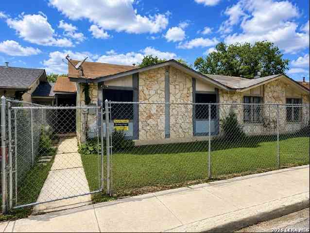 Homes For Sale - 8013 Chipping<br/> Bexar County, San Antonio, TX 78239