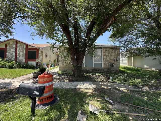 Townhouse For Sale - 1217 Klondike<br/> San Antonio, TX 78245