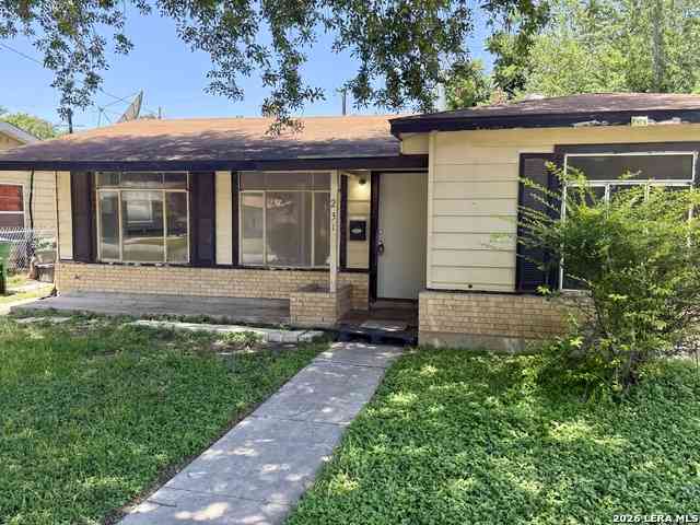 Homes For Sale - 231 W Jewell<br/> San Antonio, TX 78226