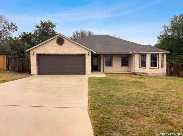 Homes For Sale - 130 Log Cabin Way<br/> Atascosa County, Poteet, TX 78065