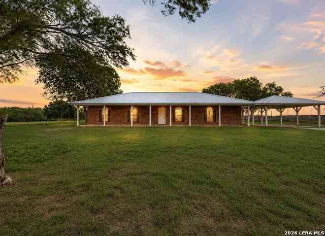 Homes For Sale - 315 Simon Rd<br/> Pleasanton, TX 78064