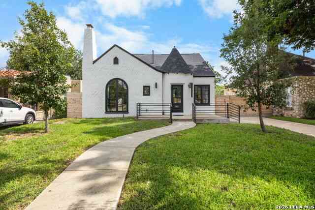 Homes For Sale - 1943 W Magnolia Ave<br/> San Antonio, TX 78201