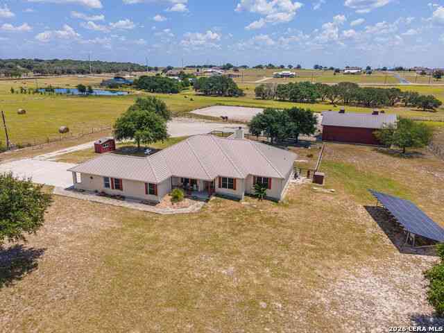 Homes For Sale - 119 Scenic Hills<br/> La Vernia, TX 78121