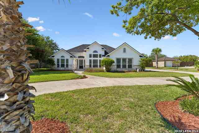 Homes For Sale - 1611 Embassy Dr<br/> Pleasanton, TX 78064