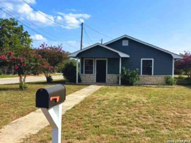 Homes For Sale - 1014 E San Antonio<br/> Frio County, Pearsall, TX 78061