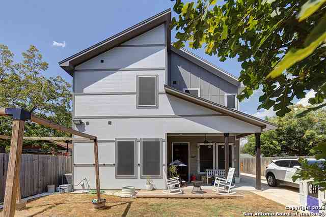 Homes For Sale - 2224 Hicks Ave<br/> San Antonio, TX 78210