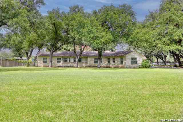 Homes For Sale - 929 Black St<br/> Uvalde, TX 78801