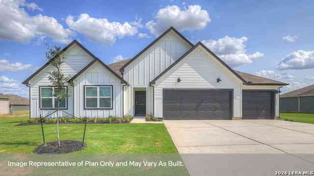Homes For Sale - 415 Mcginty Meadow Drive<br/> Caldwell County, Lockhart, TX 78644