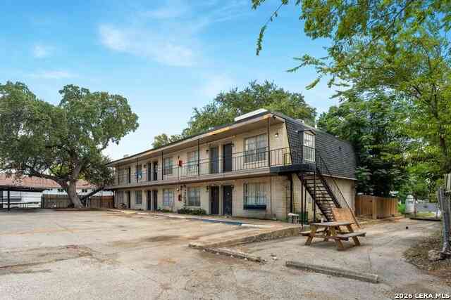 Homes For Sale - 170 De Chantle Rd 706<br/> Bexar County, San Antonio, TX 78201