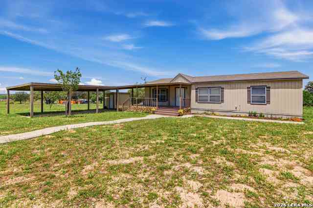 Homes For Sale - 646 Old Colony<br/> Guadalupe County, Seguin, TX 78155