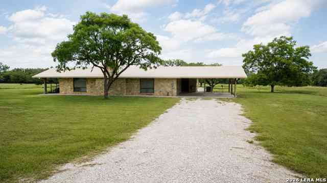 Homes For Sale - 2307 Cr 359<br/> Utopia, TX 78884
