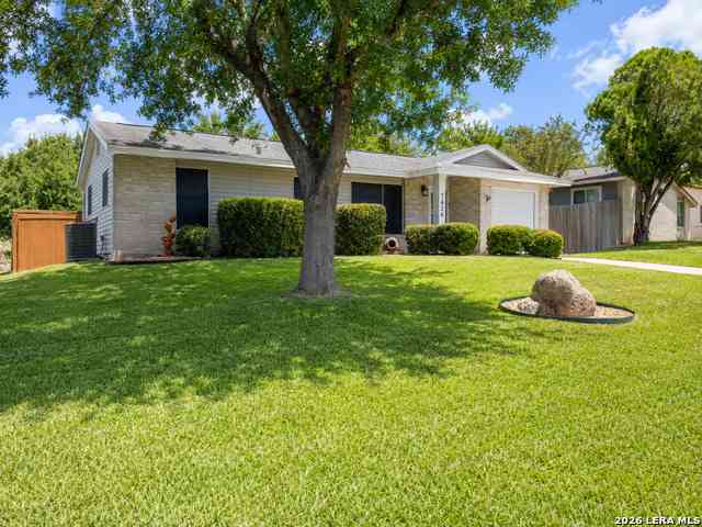 Homes For Sale - 7426 Mountain Oak Trl<br/> Live Oak, TX 78233