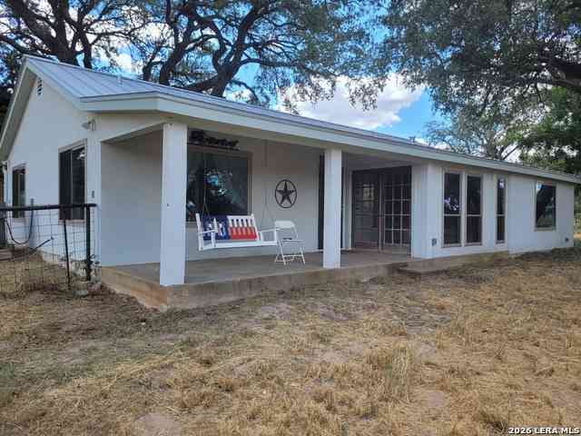 Homes For Sale - 198 Private Road 7730<br/> Devine, TX 78016
