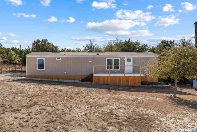 Mobile Home For Sale - 483 Wright Dr<br/> Bandera, TX 78003