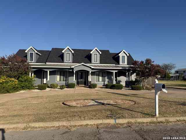 Homes For Sale - 200 S 16th St<br/> Carrizo Springs, TX 78834