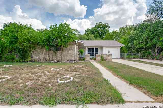 Homes For Sale - 4414 Jamestown Dr<br/> San Antonio, TX 78220