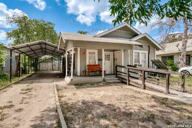 Homes For Sale - 522 E Whittier St<br/> San Antonio, TX 78210
