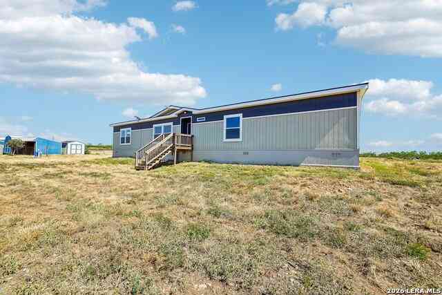 Mobile Home For Sale - 290 Lilly Bear Ln<br/> Frio County, Moore, TX 78057