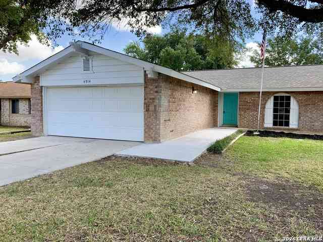 Homes For Sale - 4914 Tiffany Ln<br/> Guadalupe County, Schertz, TX 78108