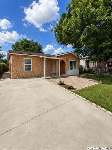 Homes For Sale - 130 Pickford Ave<br/> San Antonio, TX 78228