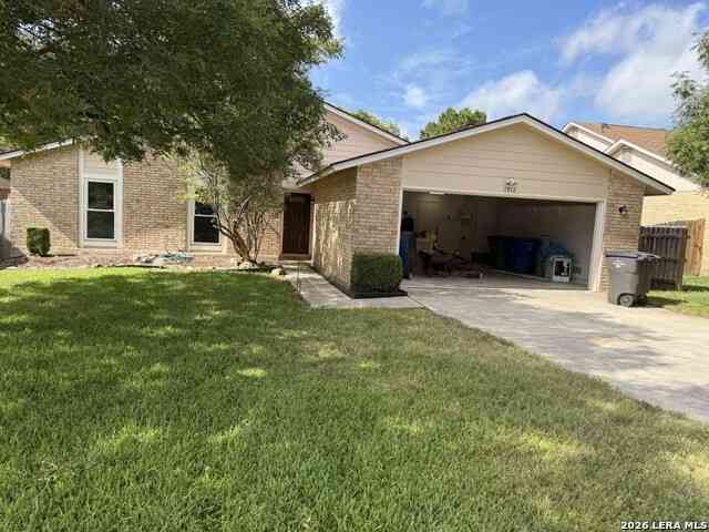 Homes For Sale - 1912 Creek Hill St<br/> Bexar County, San Antonio, TX 78259