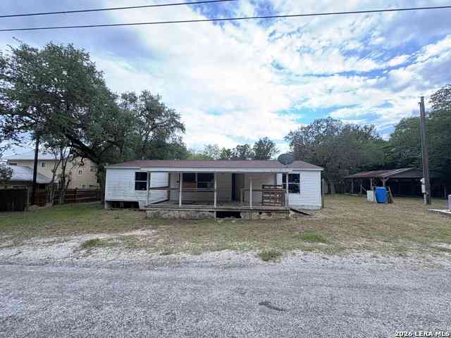 Homes For Sale - 177 Cherokee Trl<br/> Bandera County, Lakehills, TX 78063