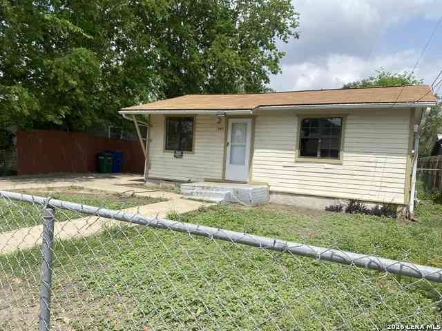 Homes For Sale - 545 W Harlan Ave<br/> San Antonio, TX 78214