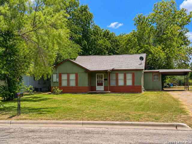 Homes For Sale - 1117 30th St<br/> Hondo, TX 78861