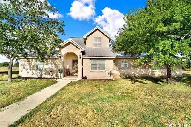 Homes For Sale - 1466 County Road 456<br/> Hondo, TX 78861