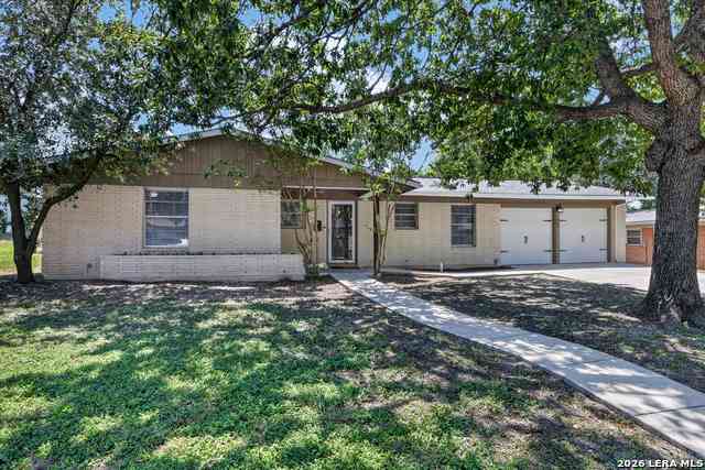 Homes For Sale - 406 E Rector St<br/> Bexar County, San Antonio, TX 78216