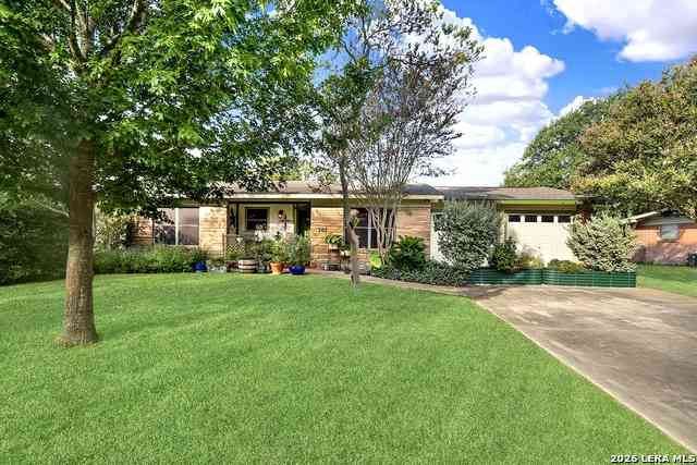 Homes For Sale - 205 Trudy Ln<br/> Universal City, TX 78148
