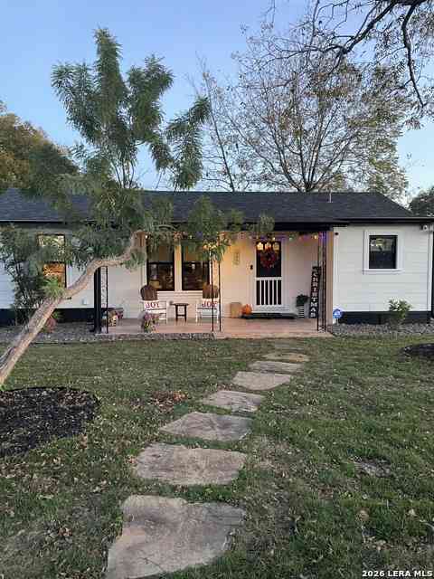 Homes For Sale - 972 Albert St<br/> New Braunfels, TX 78130
