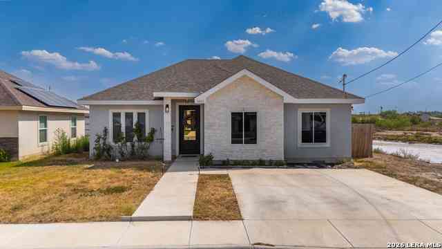 Homes For Sale - 3043 Samuel Dr<br/> Eagle Pass, TX 78852