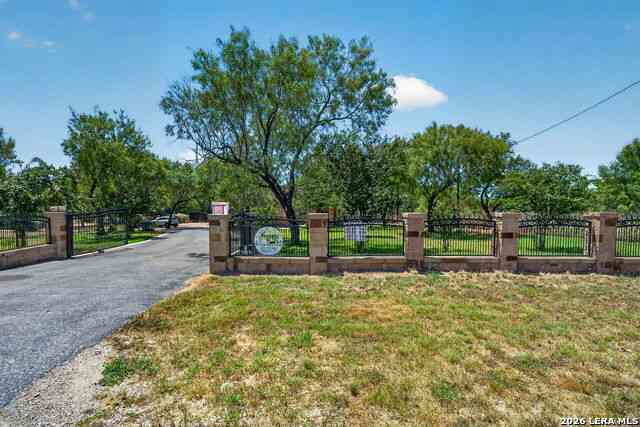 Homes For Sale - 124 County Road 2662<br/> Frio County, Devine, TX 78016