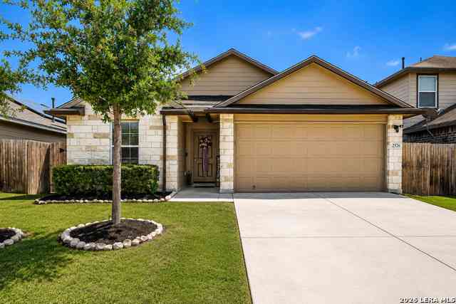 Homes For Sale - 2526 Live Oak Pass<br/> San Antonio, TX 78244