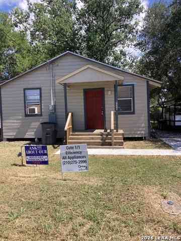 Homes For Sale - 2409 Booker St<br/> Victoria, TX 77901