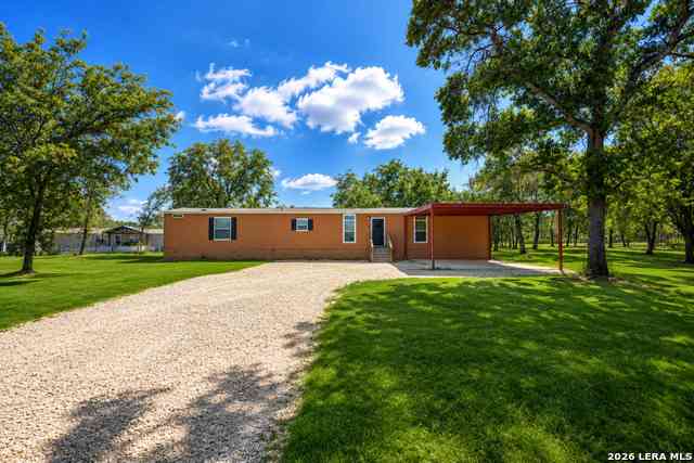 Mobile Home For Sale - 24319 Hickory Pass<br/> Bexar County, San Antonio, TX 78264