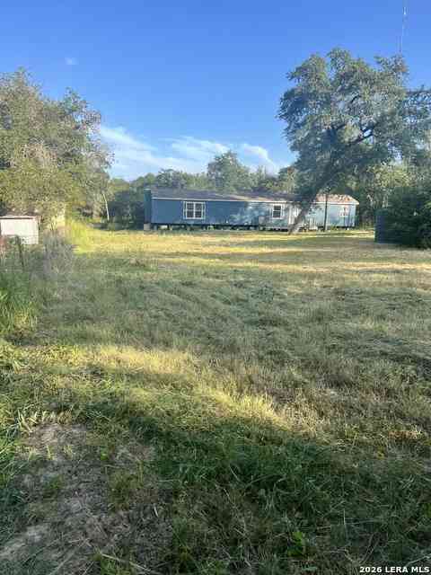 Mobile Home For Sale - 149 Longhorn Rd<br/> Stockdale, TX 78160