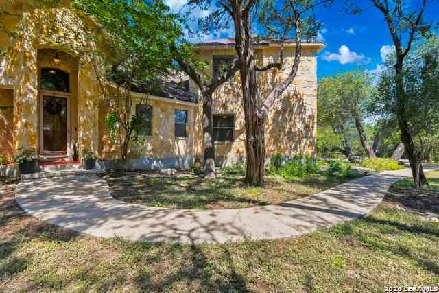 Homes For Sale - 2 Trophy<br/> New Braunfels, TX 78132