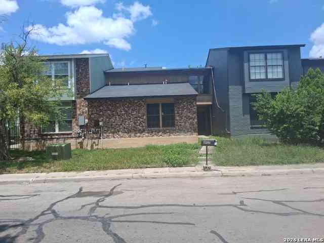 Townhouse For Sale - 6937 Neston<br/> Bexar County, San Antonio, TX 78239