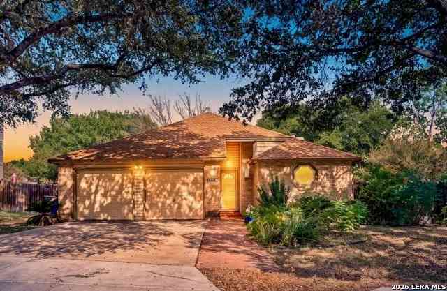 Homes For Sale - 13611 Bell Dr<br/> Bexar County, San Antonio, TX 78217