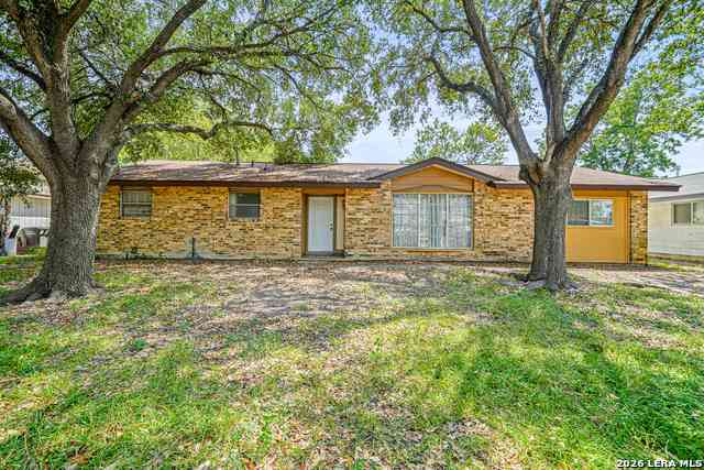 Homes For Sale - 5102 Village Row<br/> Bexar County, San Antonio, TX 78218