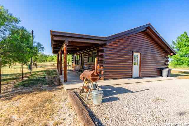 Homes For Sale - 28 Private Road 3855<br/> Utopia, TX 78884