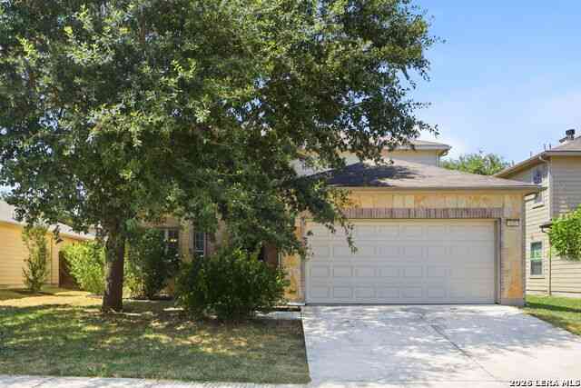Homes For Sale - 633 Cotton Patch<br/> Schertz, TX 78154