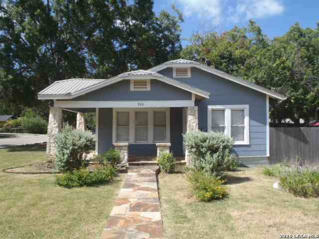 Homes For Sale - 190 S Chestnut Ave<br/> New Braunfels, TX 78130