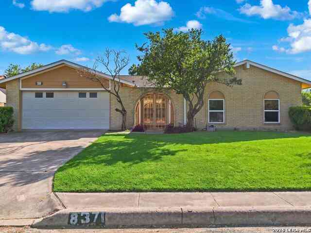 Homes For Sale - 8371 Bent Waters<br/> Bexar County, San Antonio, TX 78239