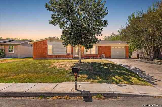 Homes For Sale - 334 Bertetti Dr<br/> Bexar County, San Antonio, TX 78227