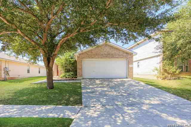 Homes For Sale - 304 Cattle Run<br/> Guadalupe County, Cibolo, TX 78108