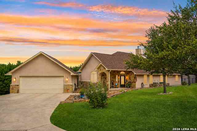 Homes For Sale - 178 Whitell Bay<br/> Canyon Lake, TX 78133